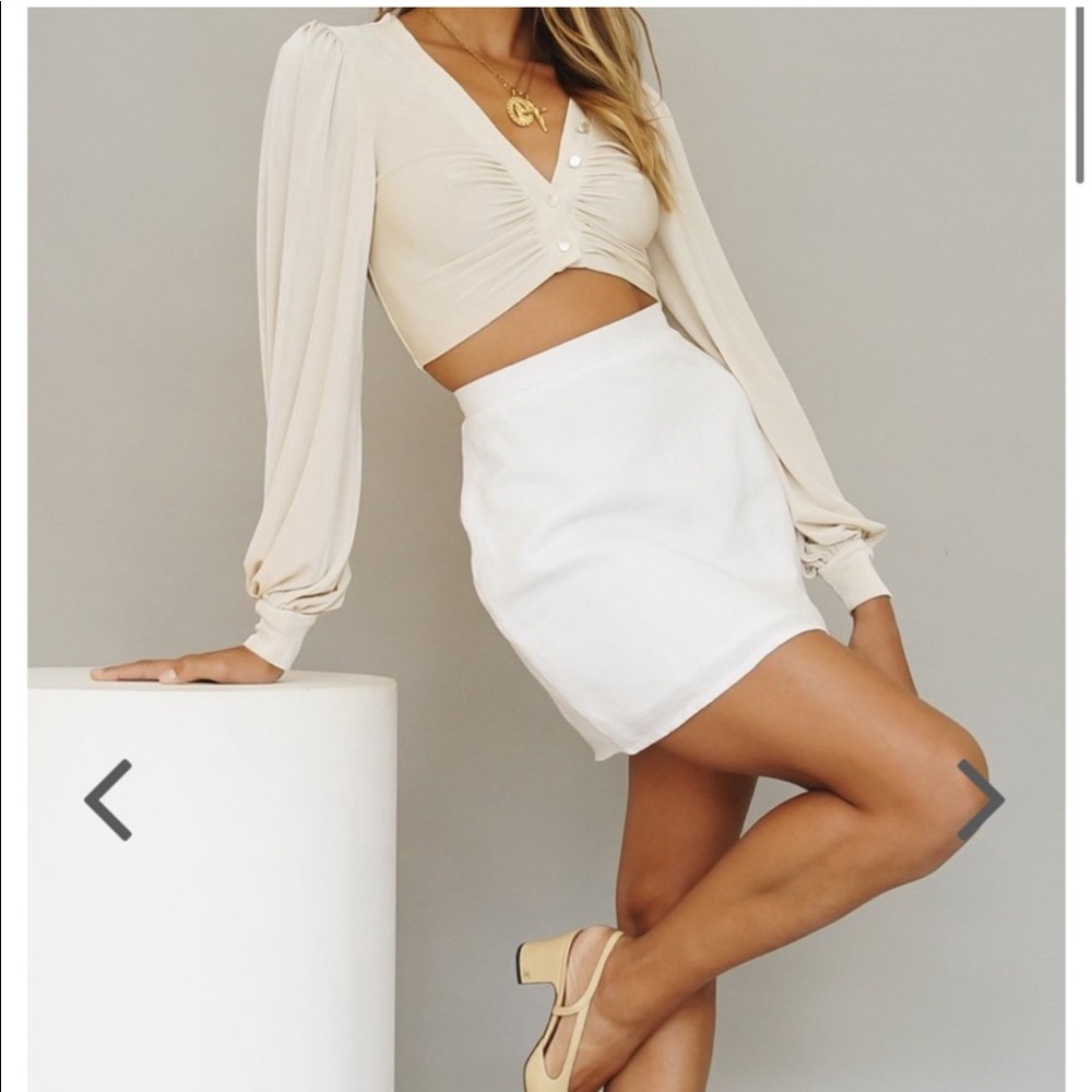 NWT Never Start Button Front Top // Nude